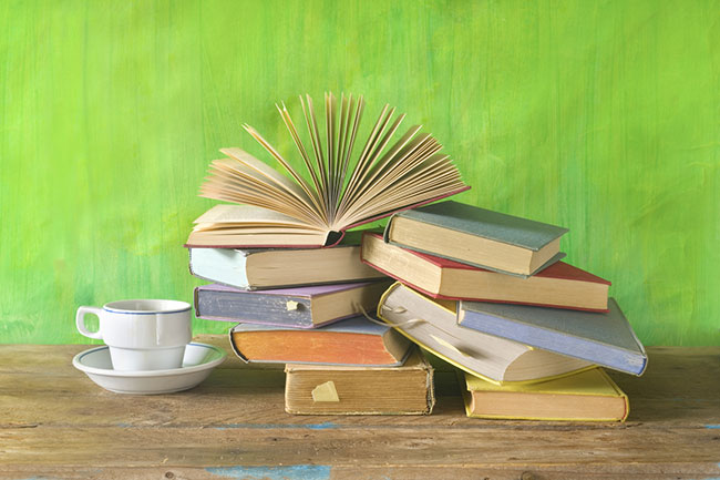 Ein Bücherstapel